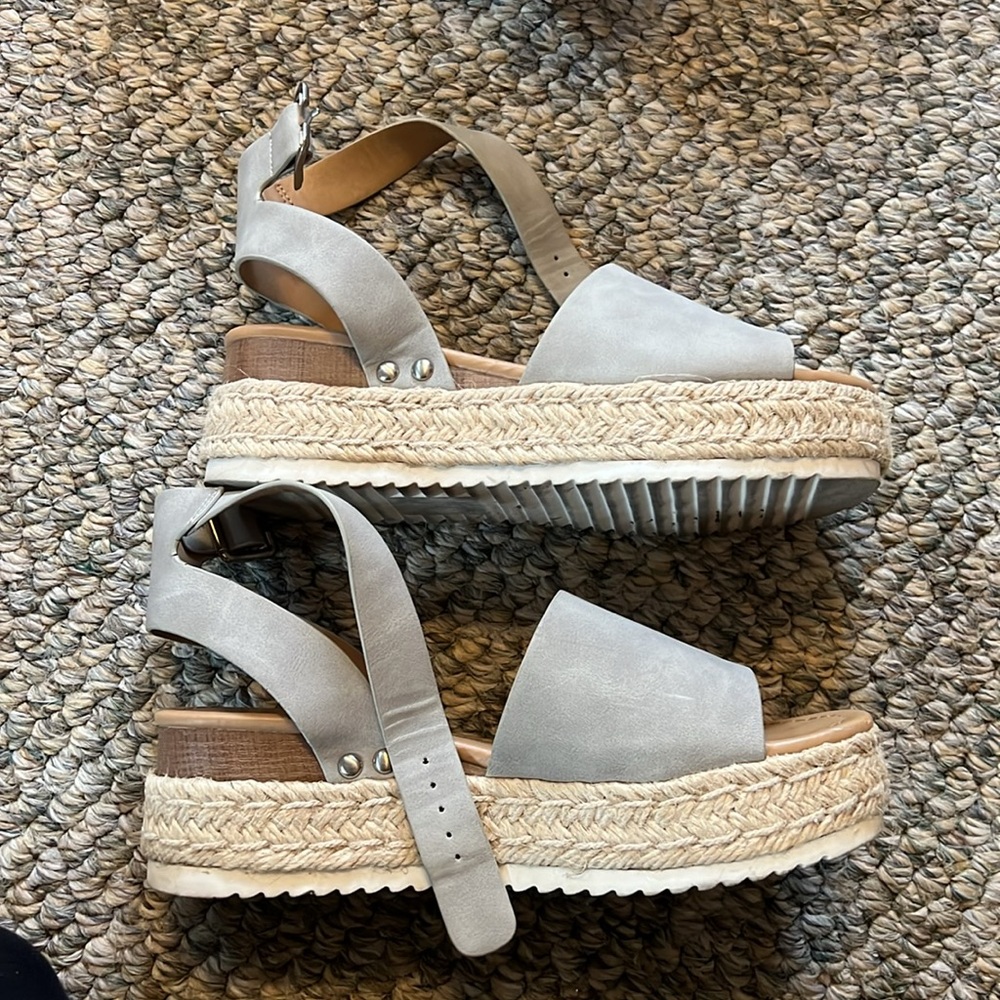 Women’s platform Sandals - Picture 3 of 6